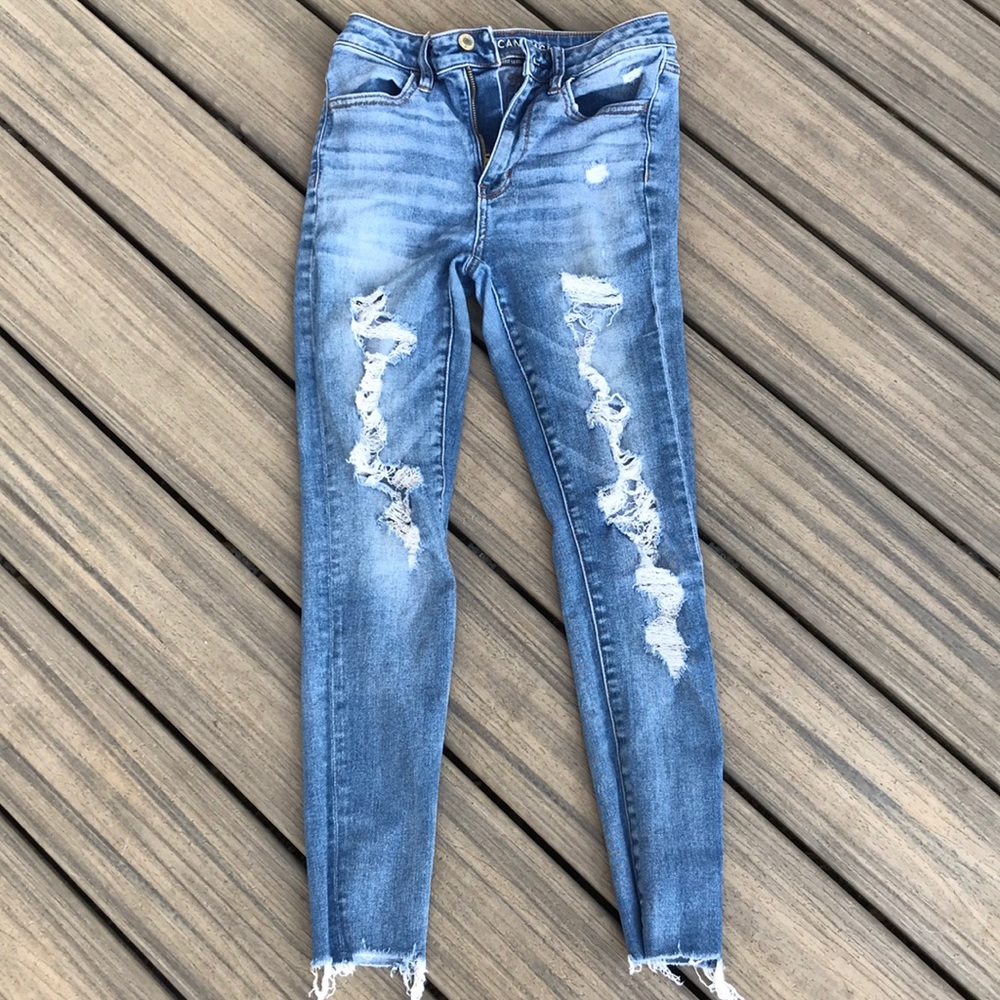 American eagle ripped skinny jeans